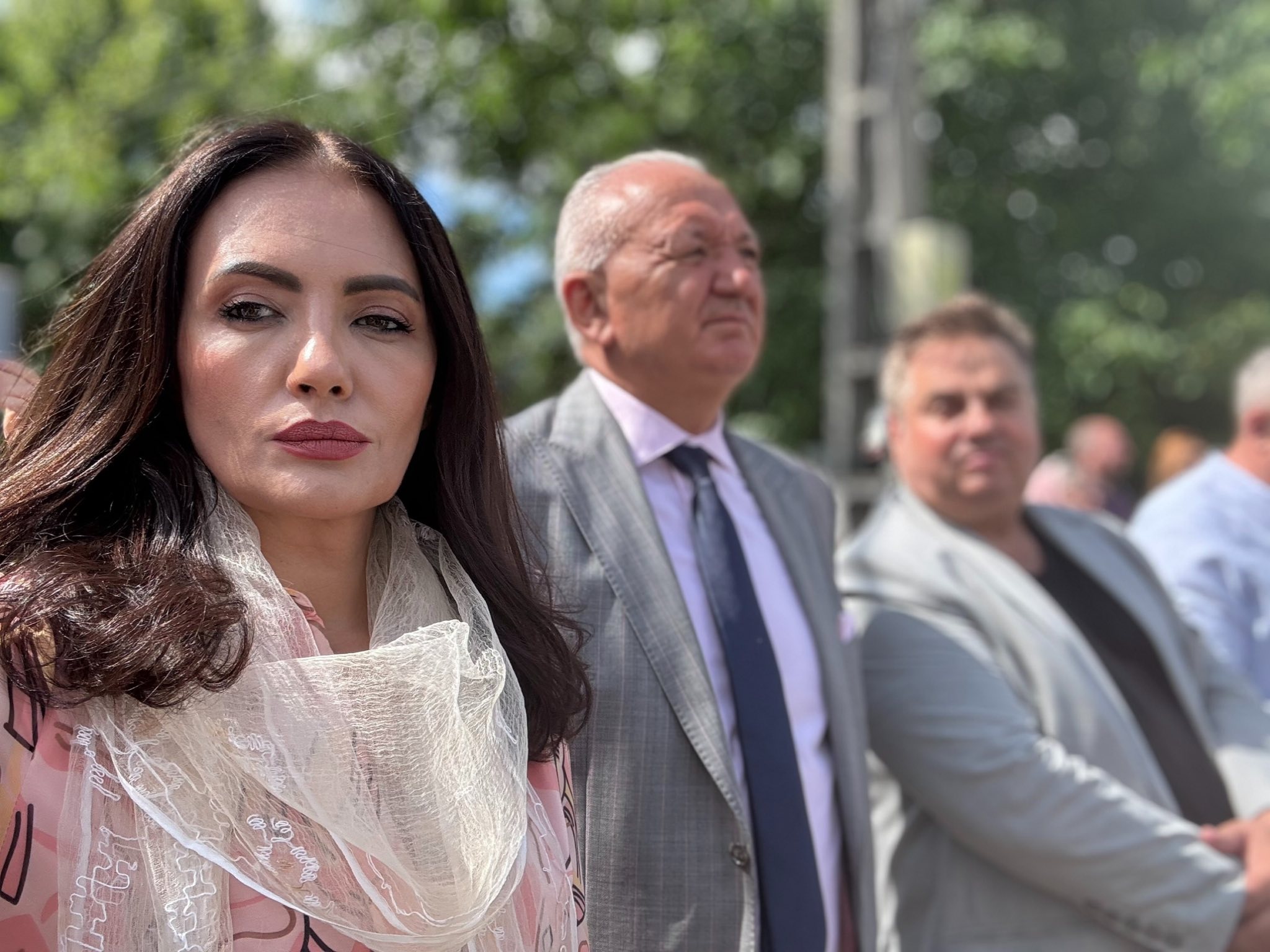 Cine este deputata AUR, milionara din criptomonede, care o plânge pe Elena Udrea