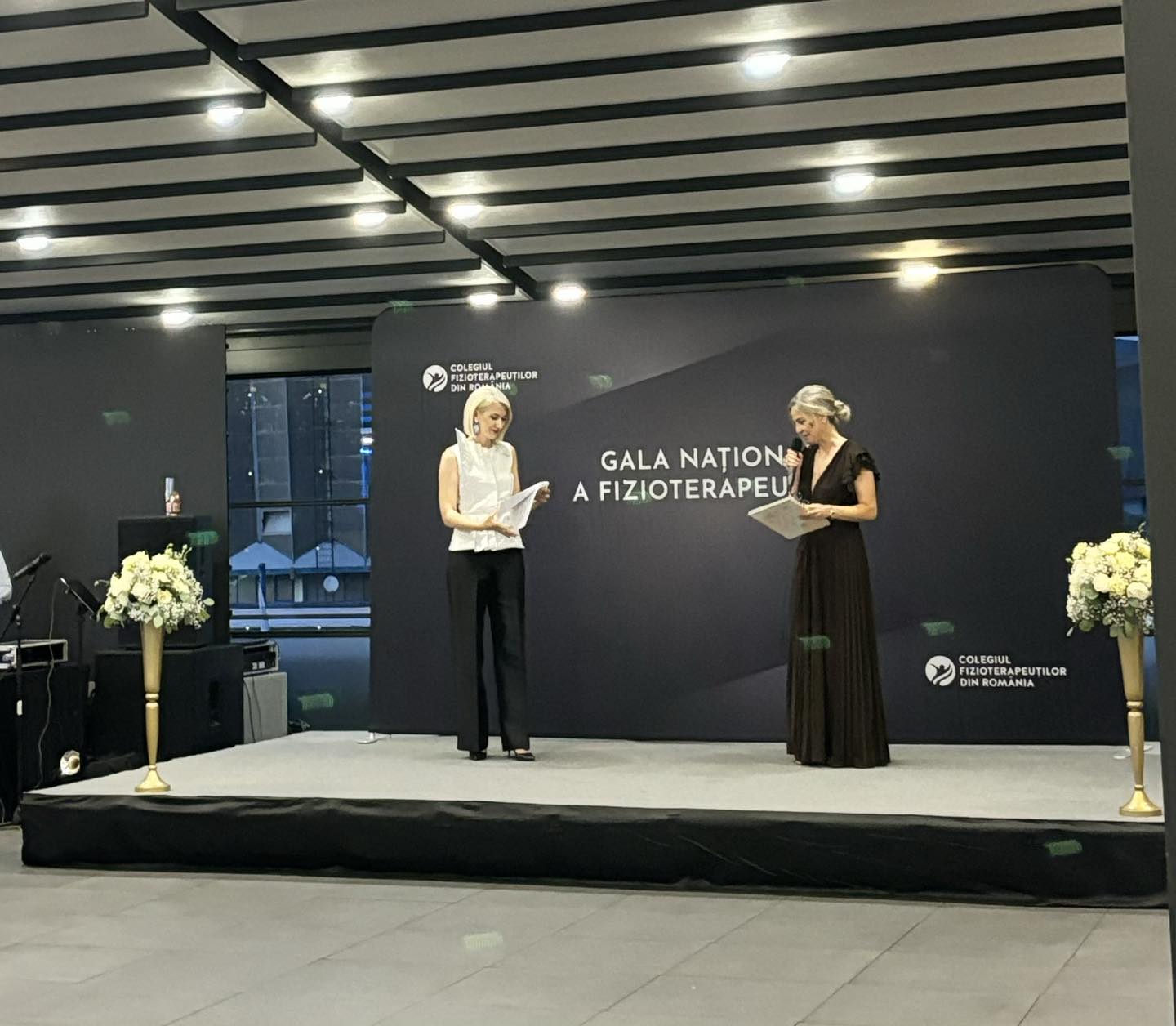 Fizioterapeuții nu pot face ședințe la distanță și intervin doar la prescripția medicului. Codul deontologic, modificat oficial