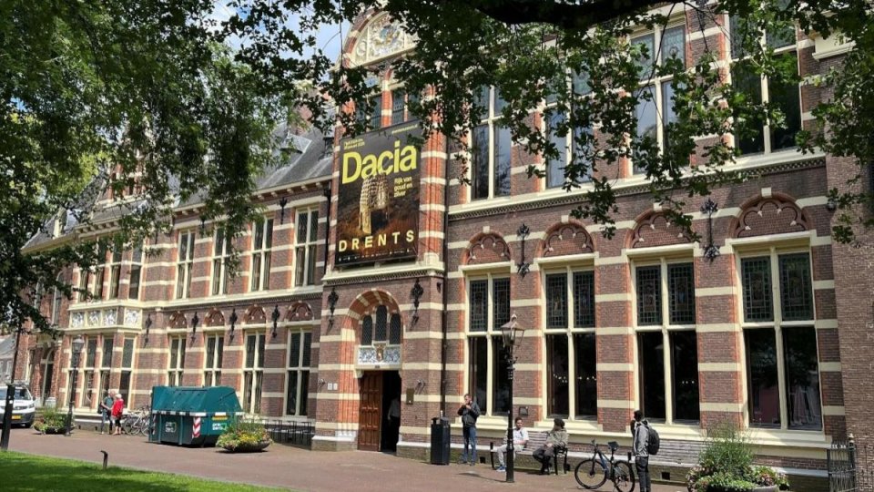 Tezaurul dacic ar fi putut ajunge la un colecționar român. Cei trei hoți prinși au fost trimiși în judecată