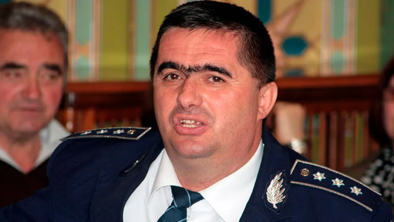 Fostul polițist Salvador Caragea trebuie să-i plătească daune morale de 10.000 lei unei prim-procuroare pe care a jignit-o grobian