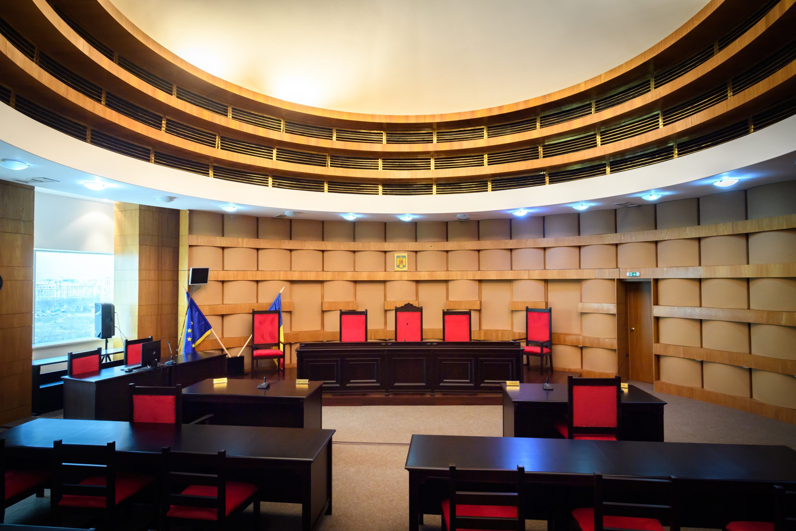 Procese care durează ani. Zeci de cauze ajung să fie judecate peste șapte ani până la verdict definitiv