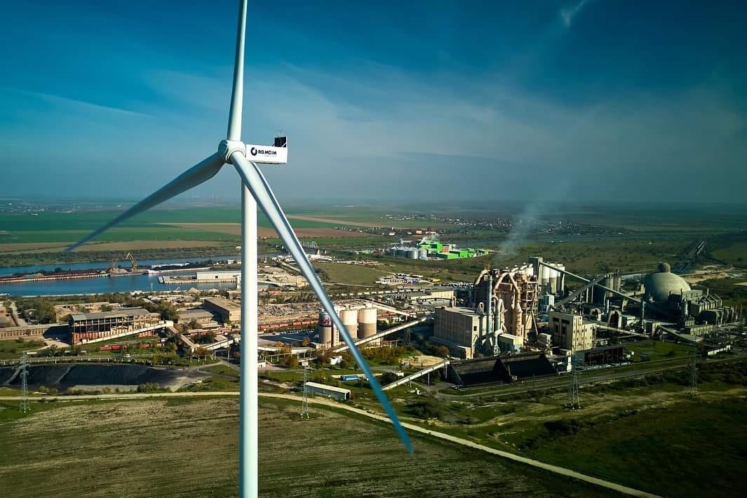 Băieții deștepți din energie trebuie să riște milioane de euro pentru a mai ține rețeaua electrică blocată. ANRE schimbă regulile