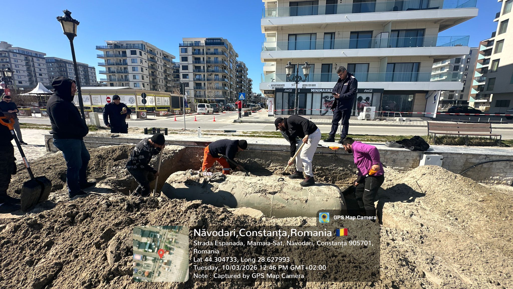 Rezervor ascuns în nisip pe plaja din Năvodari.