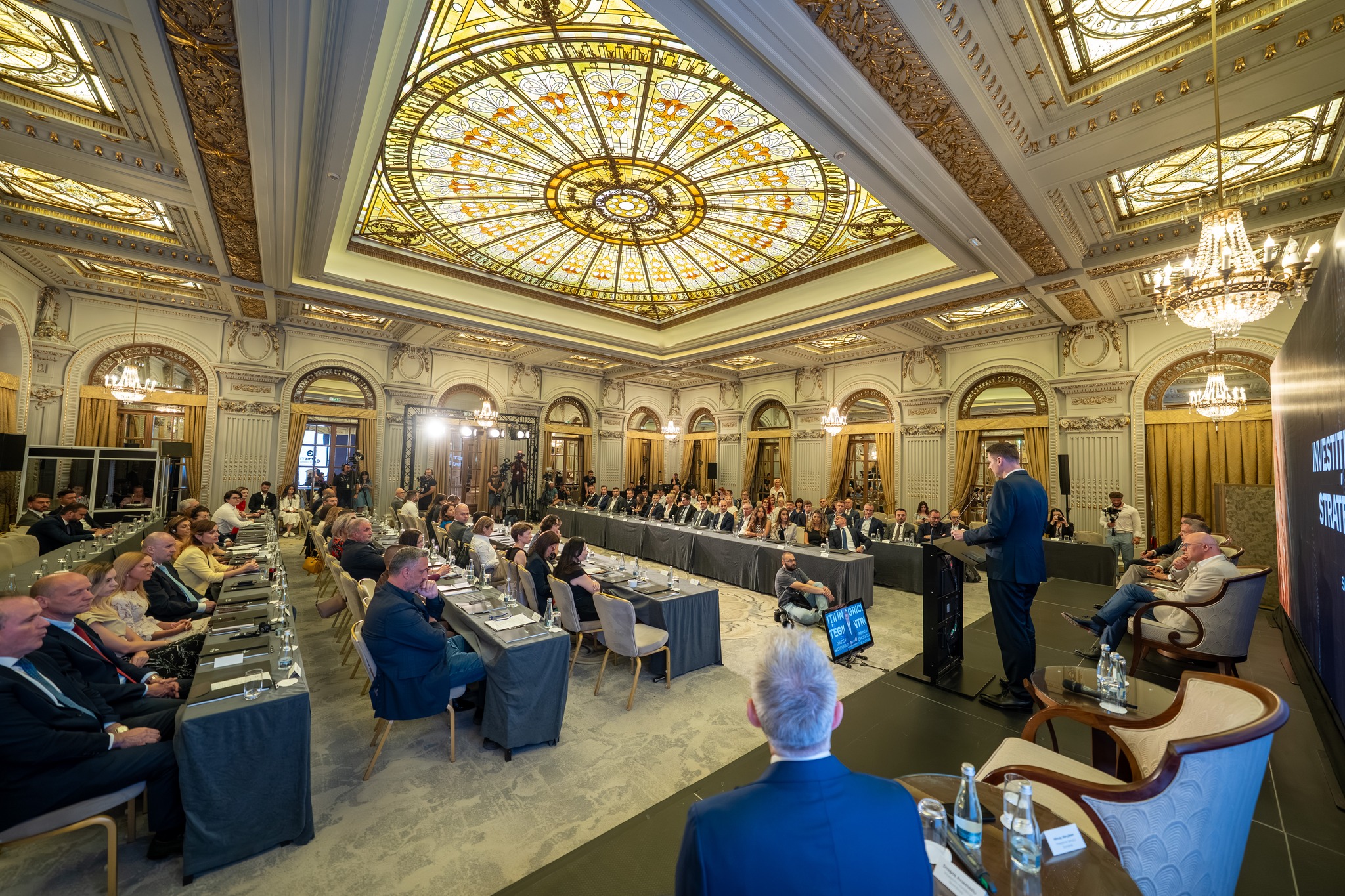 Topul celor mai mari 50 de donatori și creditori din 2025. Cine finanțează partidele românești