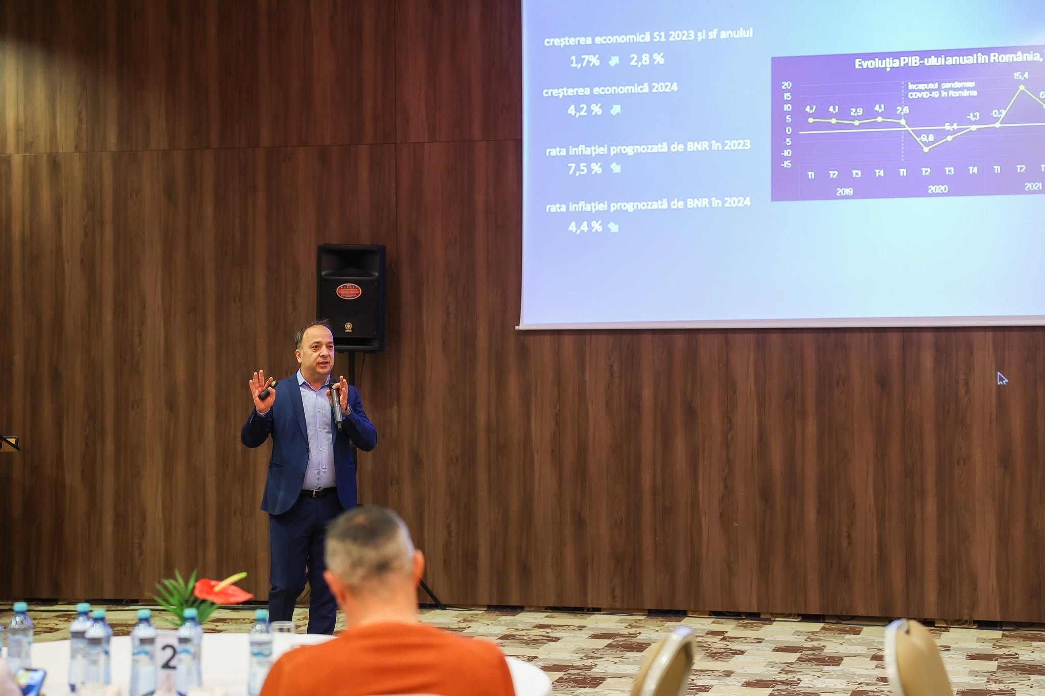 Economistul Adrian Negrescu face analiza PNRR. România riscă să piardă încă 8,7 miliarde de euro. PNRR a devenit „Planul Național de Reforme Ratate”