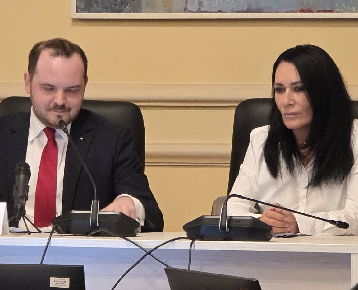 Fina Baronului Felix Stroe a mai primit șase luni la conducerea administrativă Ministerului Sănătății