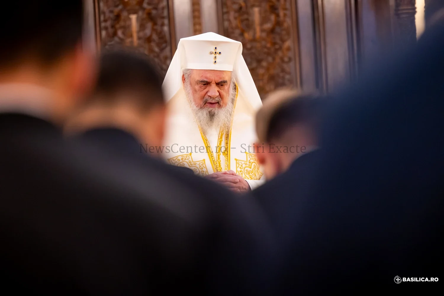 Patriarhul Daniel și vedeta TV Mihai Gâdea ar fi zburat cu avioanele private Toyo Aviation. Și Mbappe a folosit avioanele companiei din România