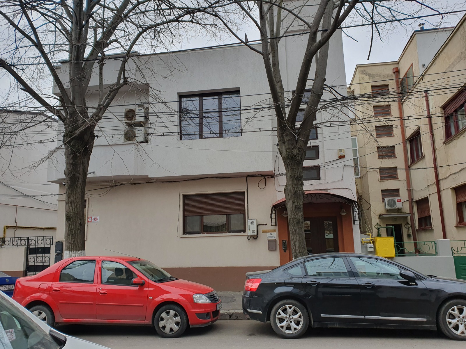Complicele lui Călin Georgescu, Ionel Rusen, a avut afaceri în locația închiriată apoi de Daniel Roibu, implicat în scandalul muniției importată din Taiwan